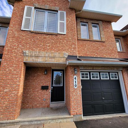 Cozy 3 Bedroom Town House 20 Min From Ottawa Down Town And Airport Buitenkant foto